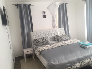 Chambre supérieure double | Literie de qualité, lit avec matelas à plateau-coussin