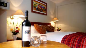 Standard Single Room, 1 Large Twin Bed | In-room safe, individually decorated, individually furnished, free WiFi