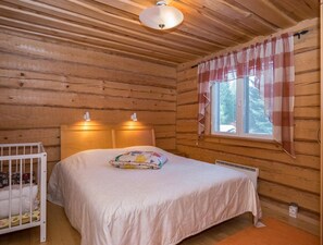 3 slaapkamers, een bureau, internet