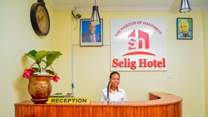Reception - Selig Hotel (Moshi)