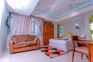 Double Room, 1 Double Bed | Laptop workspace, blackout drapes, rollaway beds, free WiFi - Selig Hotel (Moshi)