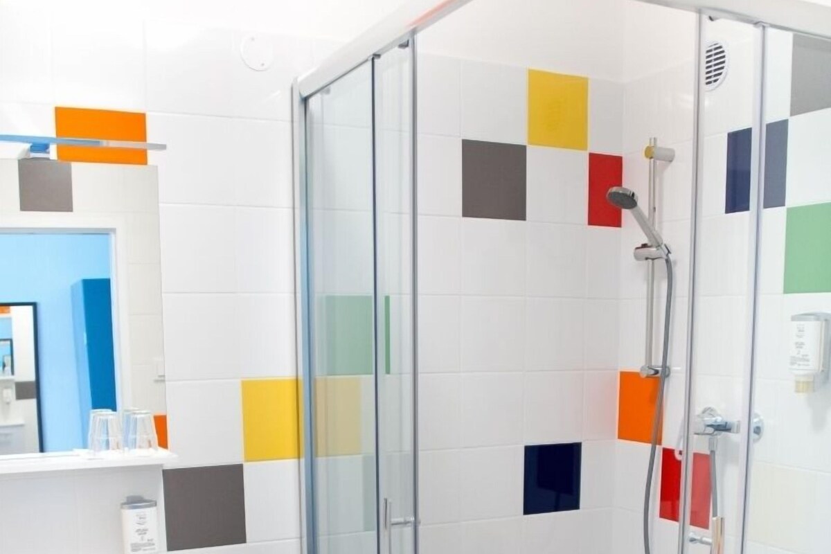 Bathroom | Free toiletries, hair dryer, towels, soap