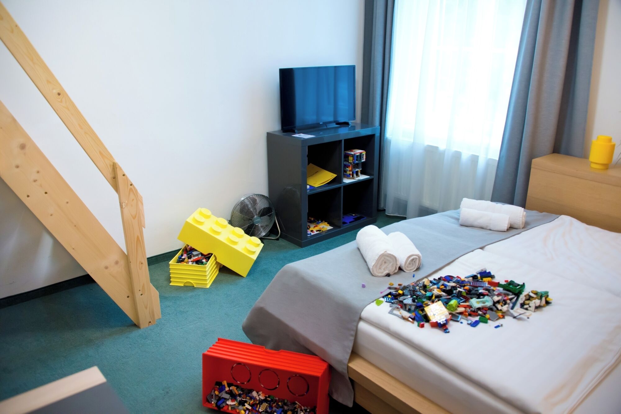 standard double room (extra bed) | desk, blackout curtains, free wifi, bed sheets