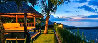 Villa Branie - Beach front Private Villa in North Bali