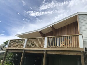 Exterior - Large family home, tranquil hillside location with Pacific views (Nikao)