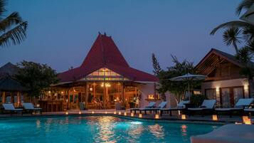 Outdoor pool, open 6:00 AM to 11:00 PM, pool umbrellas, pool loungers