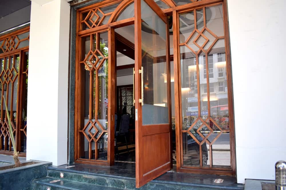 SRTC Hotel Aspire
