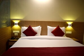 Deluxe Twin Room, 1 Double Bed, City View | 1 bedroom, in-room safe, free WiFi, bed sheets