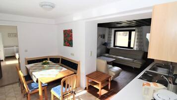 Fernseher, Kamin