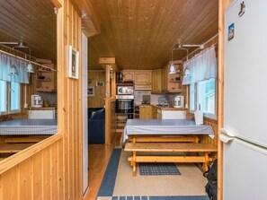 Réfrigérateur, micro-ondes, lave-vaisselle