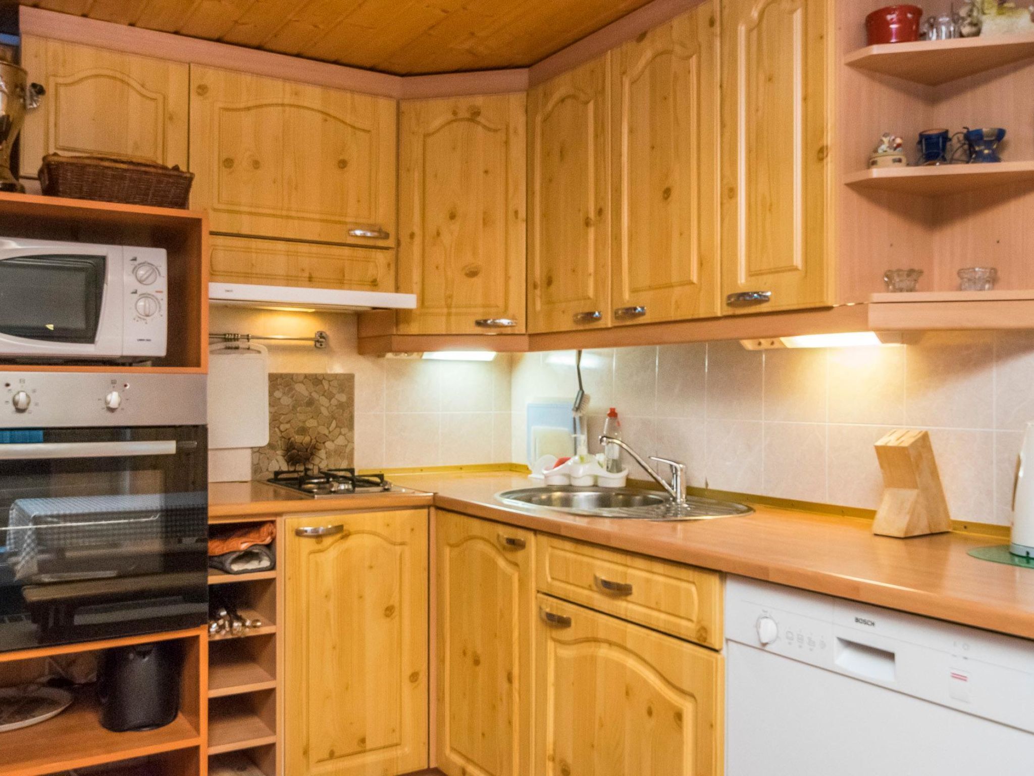 Frigorífic, microones i rentaplats 