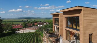 Panoramic hotel-hostel. Your Oenological stay in a wine village.