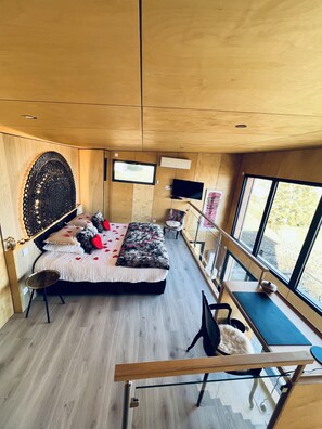 مكواة/لوح كي وواي فاي مجانًا وملاءات أسرّة