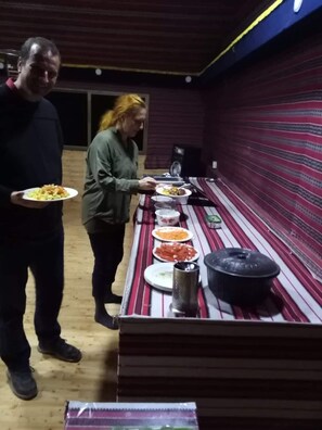 Dining - Wadi Rum Blue Sky and Tour (Wadi Rum)