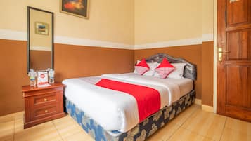 Suite Deluks, 1 Tempat Tidur Double | Meja kerja, Wi-Fi gratis, dan seprai linen