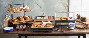 Desayuno bufé gratuito y diario