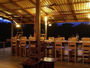 Breakfast, lunch, dinner and brunch served - Finca Maresia (Drake Bay)