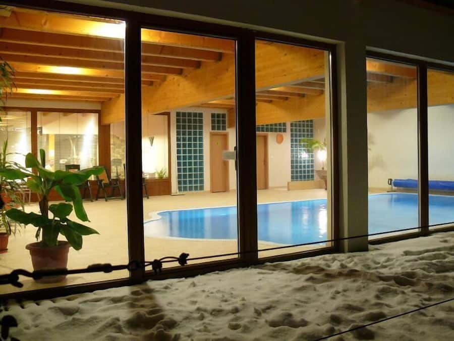 Indoor pool, seasonal outdoor pool, sun loungers