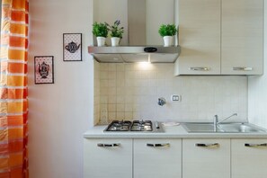 Microwave, oven, toaster