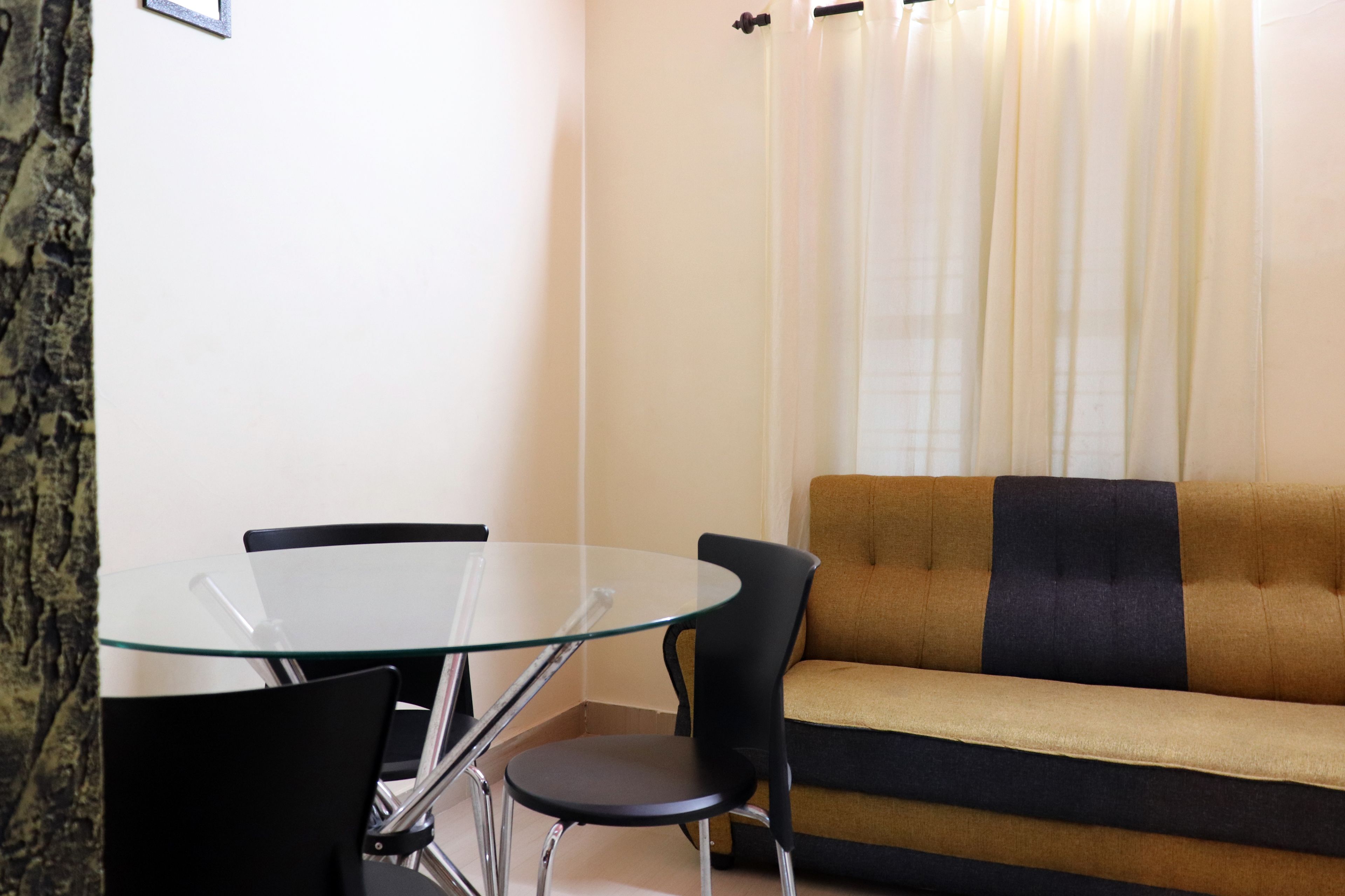 Biệt thự Tiêu chuẩn | Khu phòng khách | TV LED 32-inch có truyền hình cáp, TV 