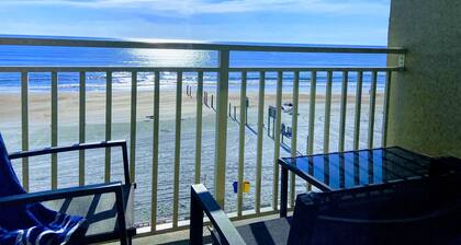 Dream Direct Ocean Front One Bedroom Apartment on The Most Famous Daytona Beach