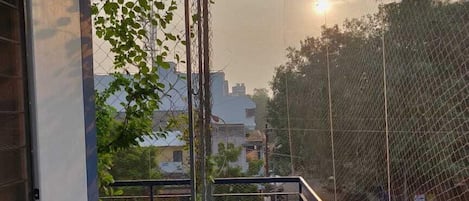 Appartement Exécutif, 1 très grand lit, vue ville | Balcon