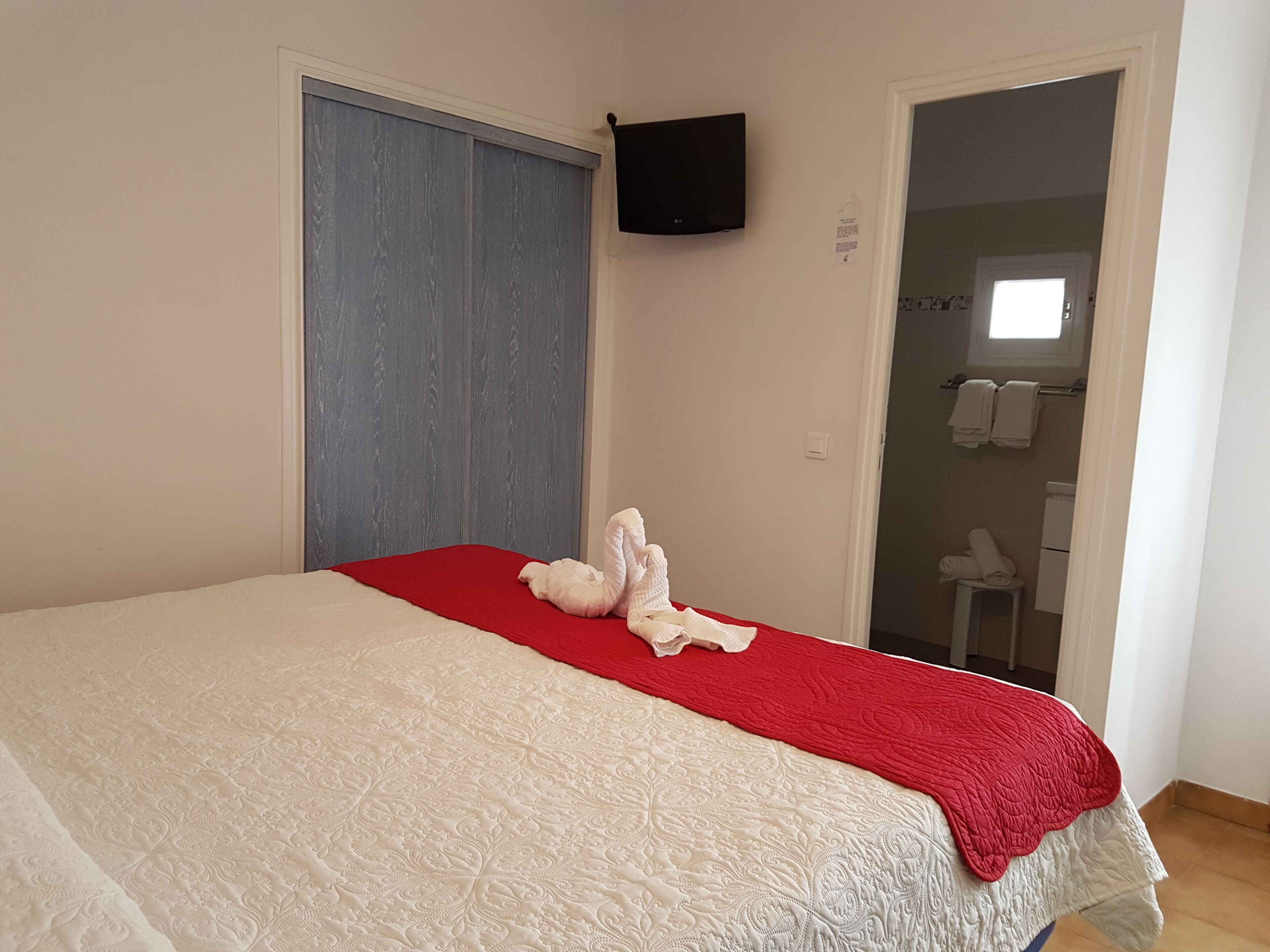 double room, garden view | individually decorated, individually furnished, blackout curtains