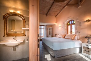 2 bedrooms, in-room safe, iron/ironing board, WiFi - Villa Fantasia with private pool | Blue Caves Villas (Agios Nikolaos, Zakynthos)