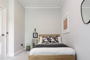 1 habitación, escritorio y insonorización 