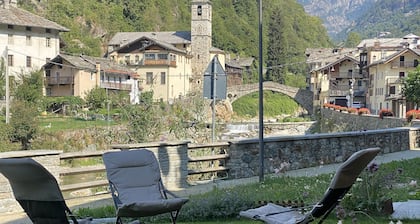 TAL VON GRESSONEY FONTAINEMORE TRILOCALE