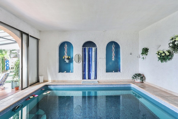 Piscina interna, piscina aquecida