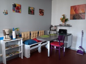 تناول الطعام