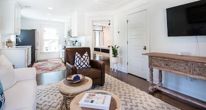 ★ Hyväpalkkainen ★ Pariskunnan retriitti | Ranta ja keskusta CHS