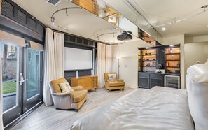 6 chambres, fer et planche à repasser, Wi-Fi, draps fournis