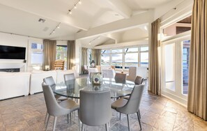 Dining - Gulf Front - Grayton Beach - Next to Red Bar! (Santa Rosa Beach)