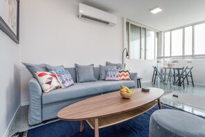 Apartment, 2 Bedrooms (Sun) | Living area