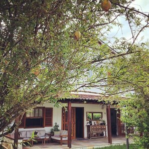 Front of property - Pousada Romã (Paraty)