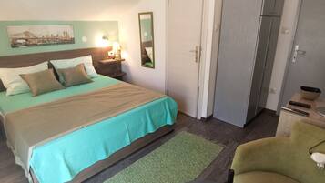 1 chambre, fer et planche à repasser, Wi-Fi gratuit