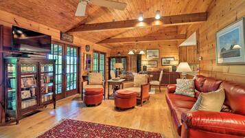 Téléviseur, foyer, sélection de films