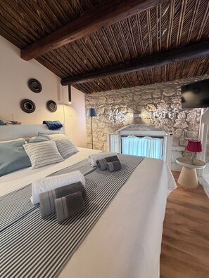 2 chambres, fer et planche à repasser, lit parapluie, Wi-Fi gratuit