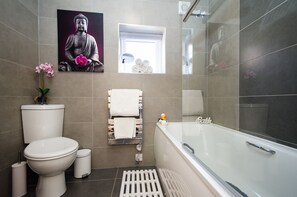 Ferienhaus | Badezimmer