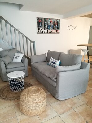 TV, DVD-spiller og bøker