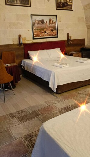 Premium bedding, minibar, individually furnished, desk