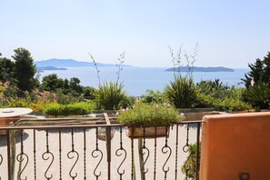 View from room - Villa Stratos Skiathos (Skiathos)