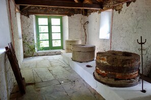 Spa - Beautiful, stylish and  newly restored Watermill right on the river! (Ortigueira)