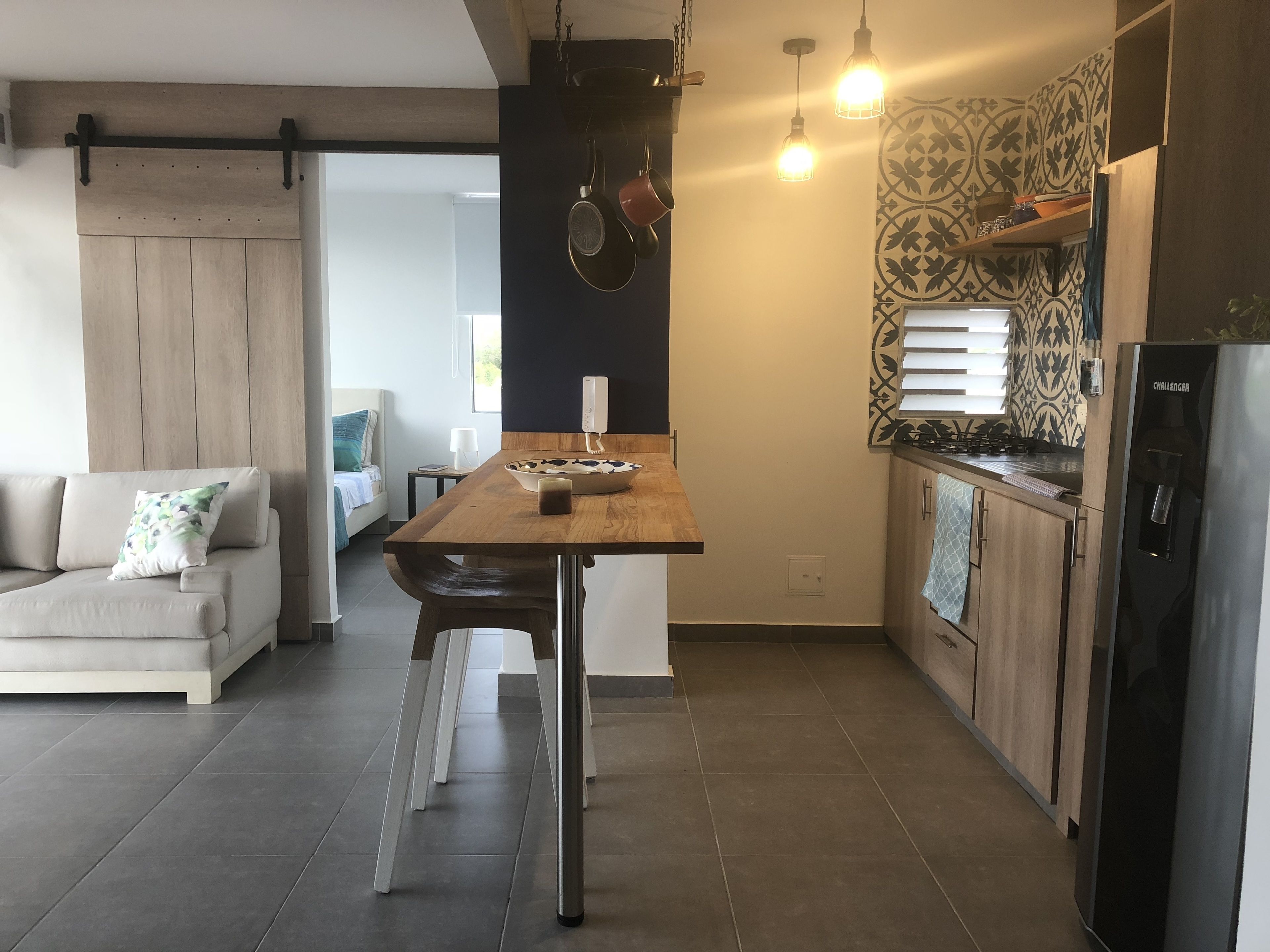 Full-sized fridge, cookware/dishes/utensils