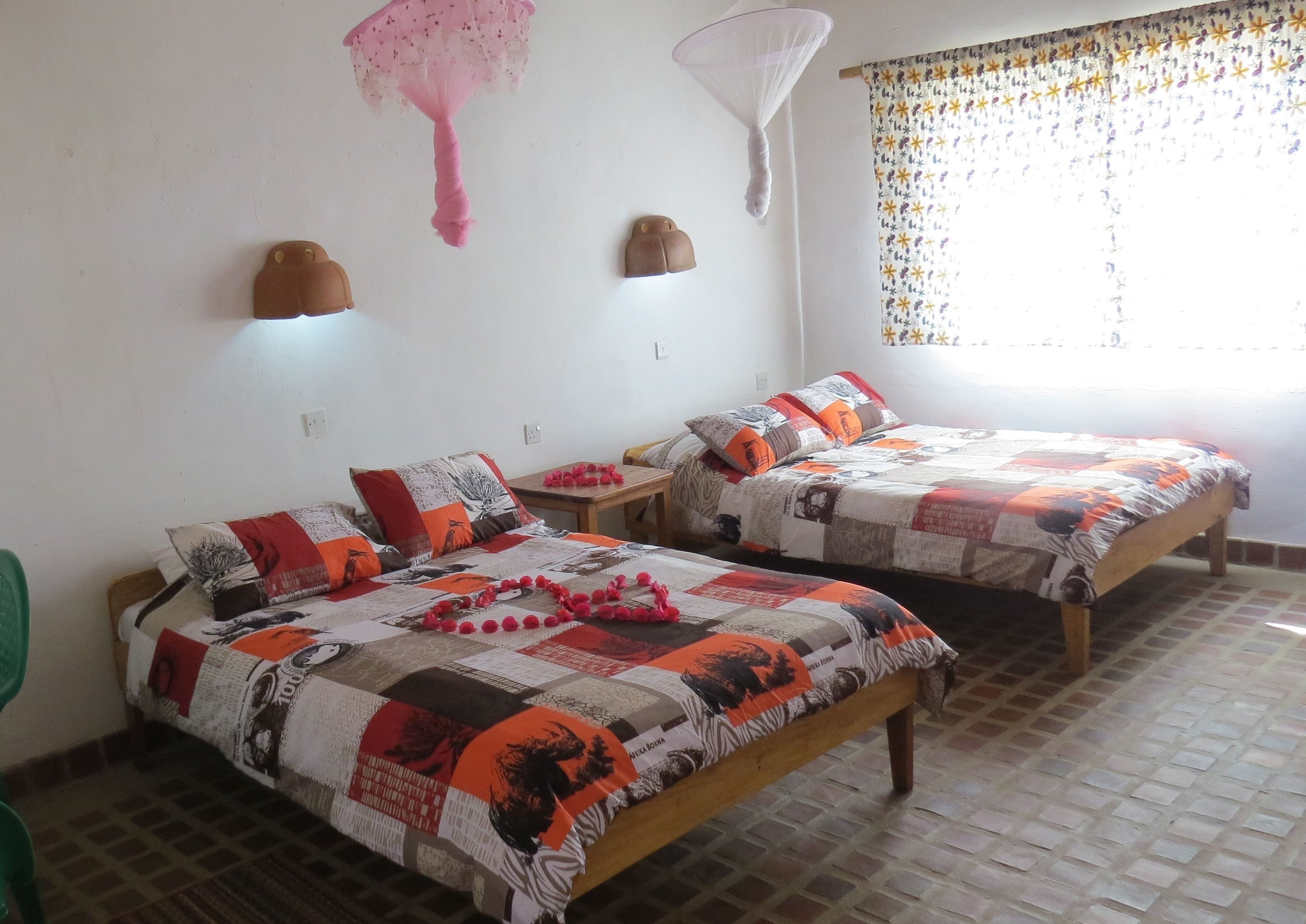 Caja fuerte, escritorio, espacio para trabajar con un portátil