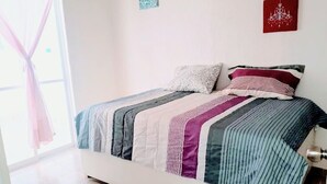 Rumah Keluarga, Beberapa Tempat Tidur | Tirai kedap cahaya, setrika/meja setrika, Wi-Fi gratis, dan seprai linen