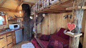1 soverom, reiseseng for barn, wi-fi og sengetøy