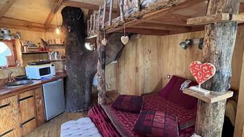 1 chambre, lit parapluie, Wi-Fi, draps fournis